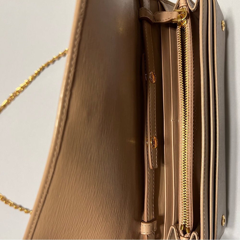 PRADA Vitello Move Wallet on Chain - Picture 5 of 6
